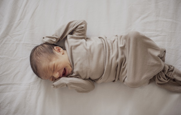 Kenali Purple Crying pada Bayi dan Cara Mengatasinya