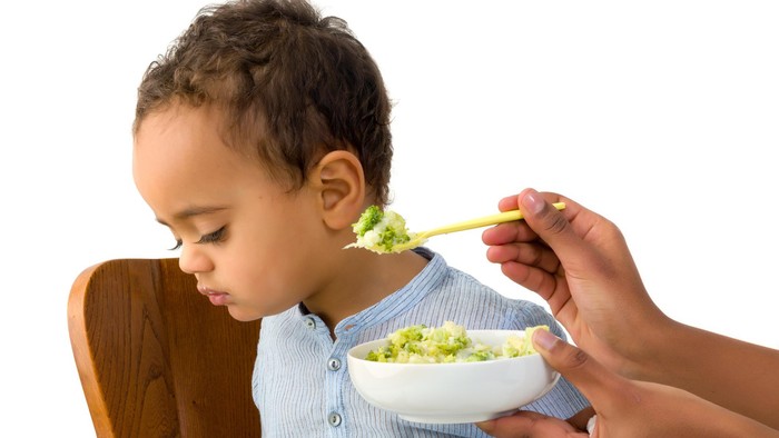 Kata-Kata Ampuh untuk Membujuk Anak Mau Makan