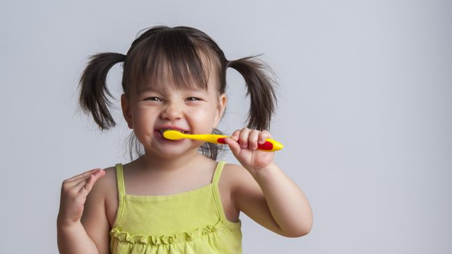 Bahaya Fluoride pada Pasta Gigi Anak, Waspada Jika Tertelan Si Kecil!