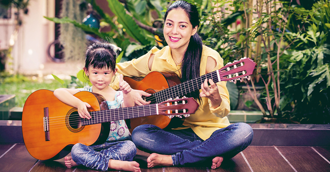 Cerdaskan Si Kecil dengan Musik dan Tari