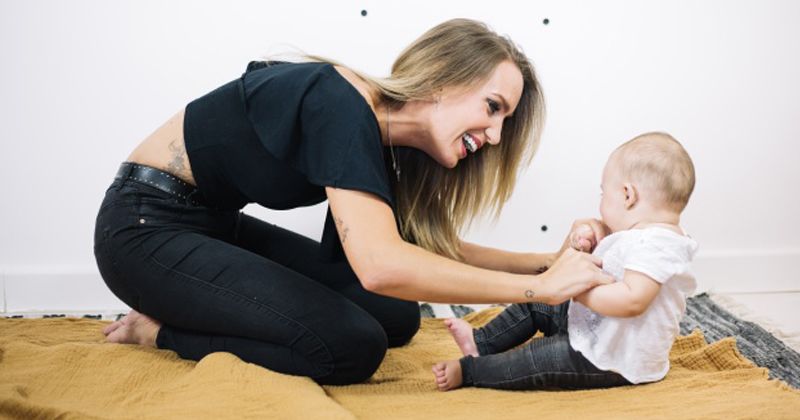 5 Kebiasaan Buruk yang Menghambat Kemampuan Bicara Bayi