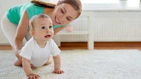 Melatih Bayi Yang Tidak Suka Tummy Time
