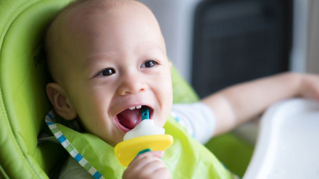 Mau Beri Popsicle ASI untuk Bayi, Perhatikan Hal Ini Dulu