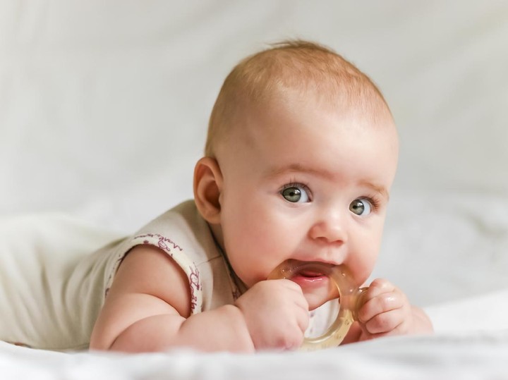 Tummy Time untuk Bayi Usia 0-7 Bulan, Ini Manfaat hingga Cara Melakukannya