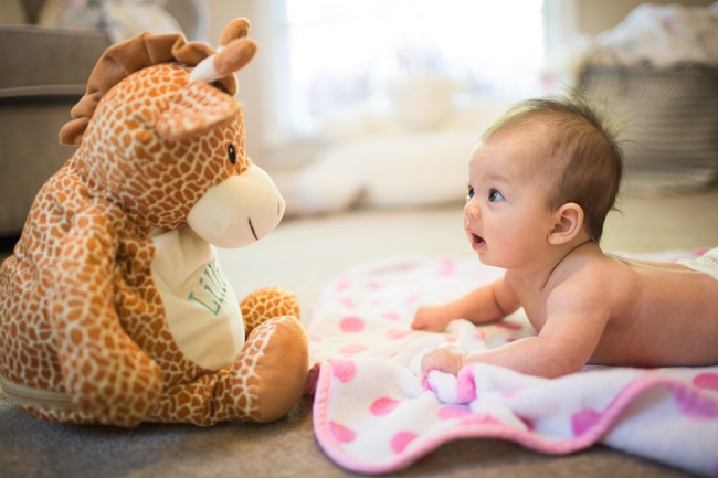 Manfaat Tummy Time pada Bayi dan Cara Melakukannya