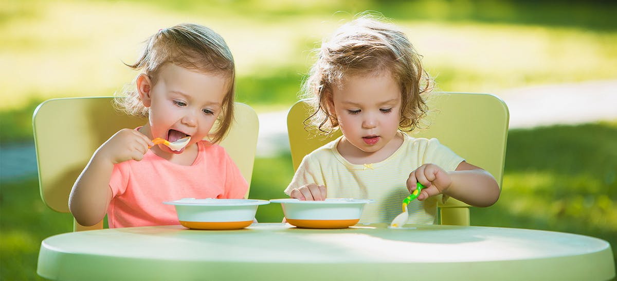 Tips Mengajarkan Anak Makan Sendiri!