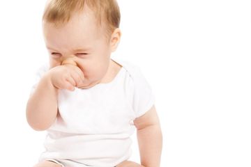 Apakah Bahaya Imunisasi Saat Bayi Flu?
