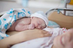 Kolostrum, Nutrisi Lengkap dan Alami untuk Bayi