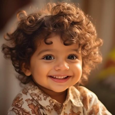 Merawat Rambut Keriting pada Bayi Lebih Mudah dengan Minyak Alami Ini