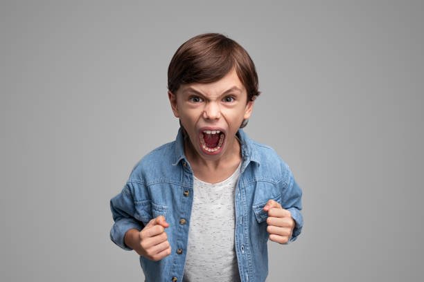 Anak Bicara Kasar, Ketahui Penyebab dan Cara Mengatasinya