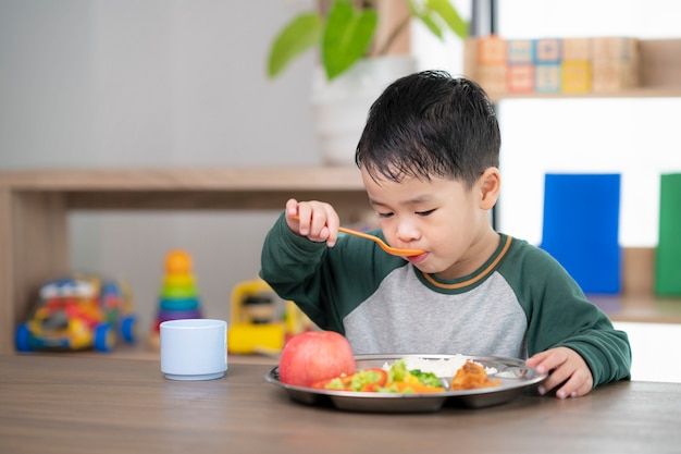 Tips Siapkan Sarapan agar Anak Tak Mudah Sakit saat Diajak Liburan