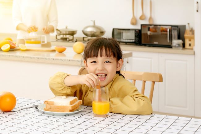 Vitamin C untuk Anak, Kenali Manfaat dan Sumbernya