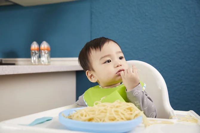 Mitos Seputar Pemberian Makan Pemberian Makan Bayi Dibawah Dua Tahun