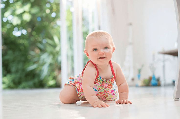 Tips Stimulasi yang Tepat agar Bayi Cepat Duduk dan Merangkak