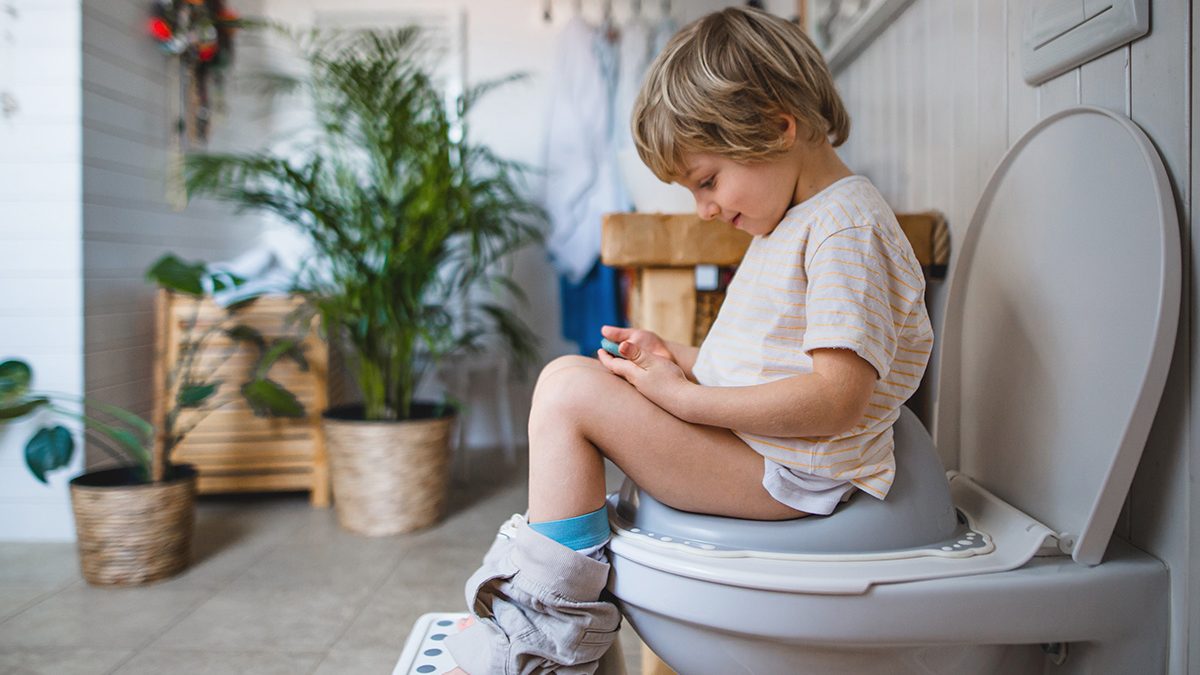 Manfaat Toilet Training pada Anak serta Cara Melatihnya