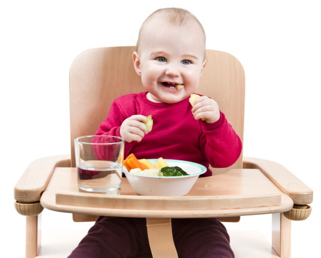 Aturan Makan Yang Harus Bunda Terapkan Pada Anak