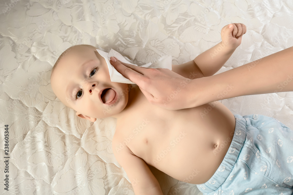 Merek Tisu Basah yang Aman untuk Tangan dan Mulut Bayi, Food Grade!