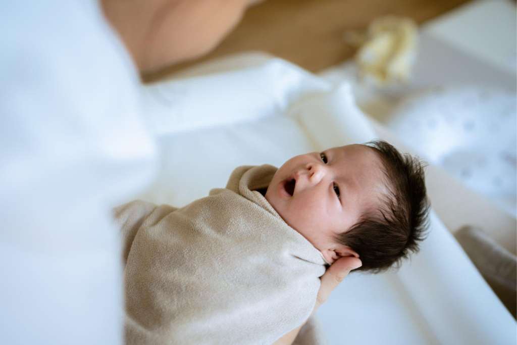 Ketahui Waktu yang Tepat untuk Menjenguk Bayi Baru Lahir