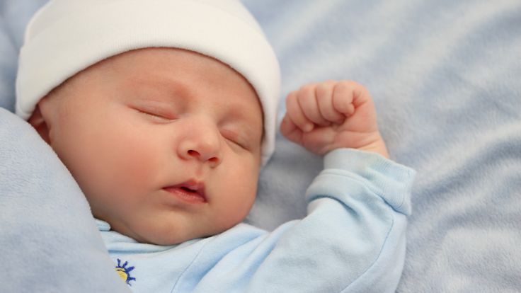 Bayi Sering Kaget saat Tidur, Normal atau Tidak?