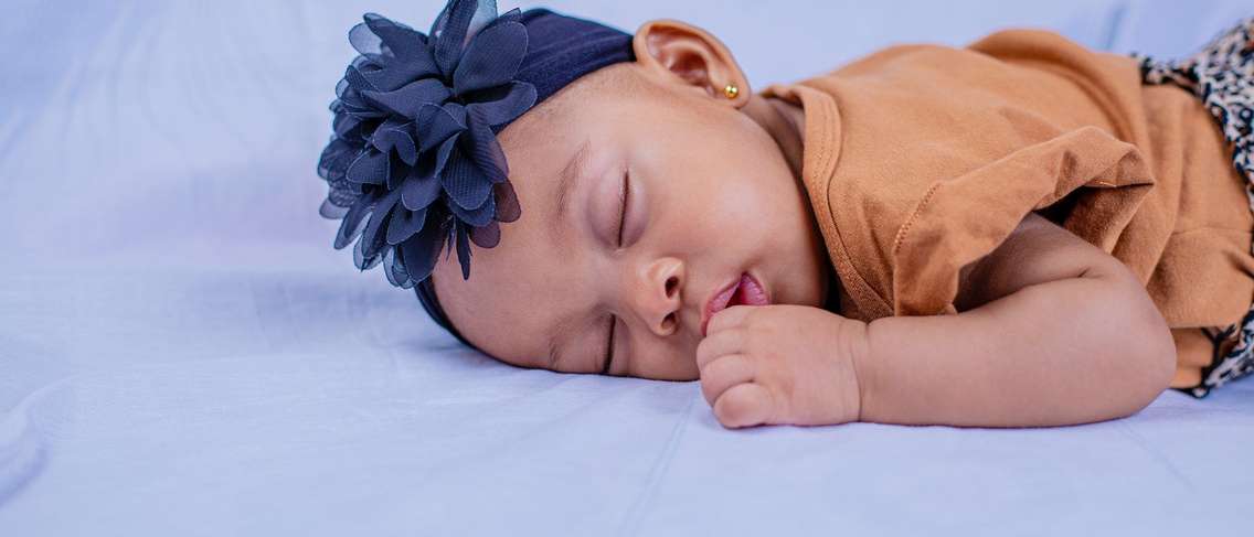 Penyebab dan Tips Mengatasi Bayi 4 Bulan Belum Bisa Tengkurap