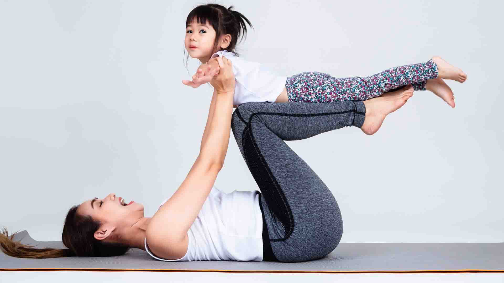 Tips Membentuk Bonding dengan Anak Meski Mom Sibuk Bekerja