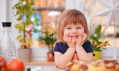 Tips Mengatasi Sikecil yang Sering Melepeh Makanan