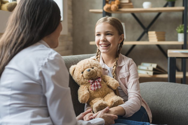 Penting untuk Mendengarkan Anak, Berikut Tipsnya Untuk Moms