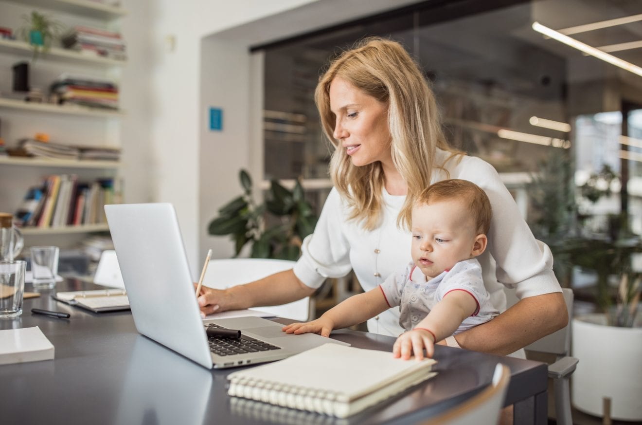 9 Kiat Sukses Pemberian ASI Eksklusif bagi Ibu yang Bekerja