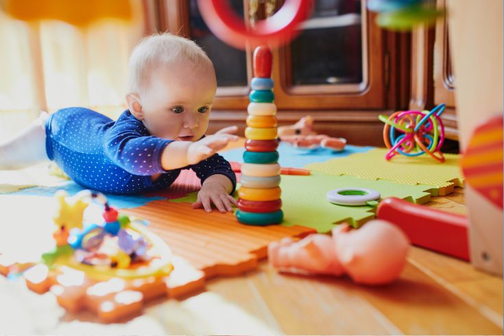 Stimulasi ini Penting Dilakukan untuk Anak Usia 8 Bulan