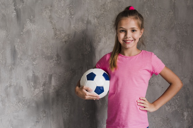 Main Sepak Bola Ternyata Bisa Optimalkan Tumbuh Kembang Si Kecil, Simak Penjelasan dari Pakarnya!