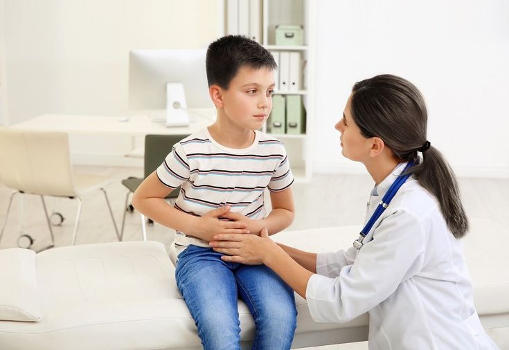 Jangan Panik, Ini 4 Cara Mengatasi Keracunan Makanan Pada Anak