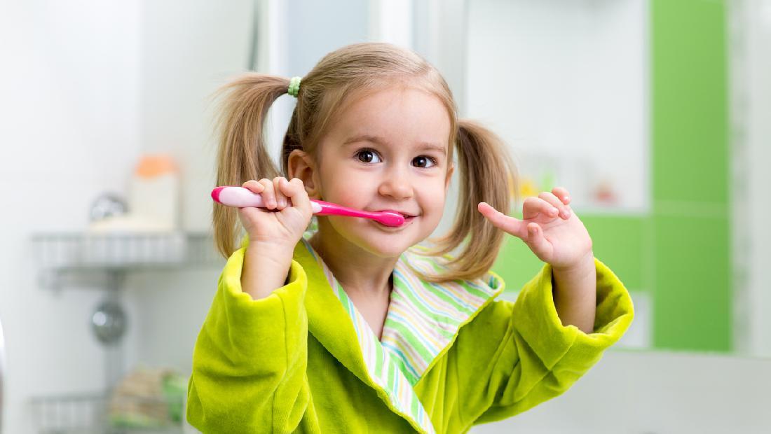 Cari Rekomendasi Pasta Gigi Anak yang Aman Jika Tertelan? Cek Ini Dulu