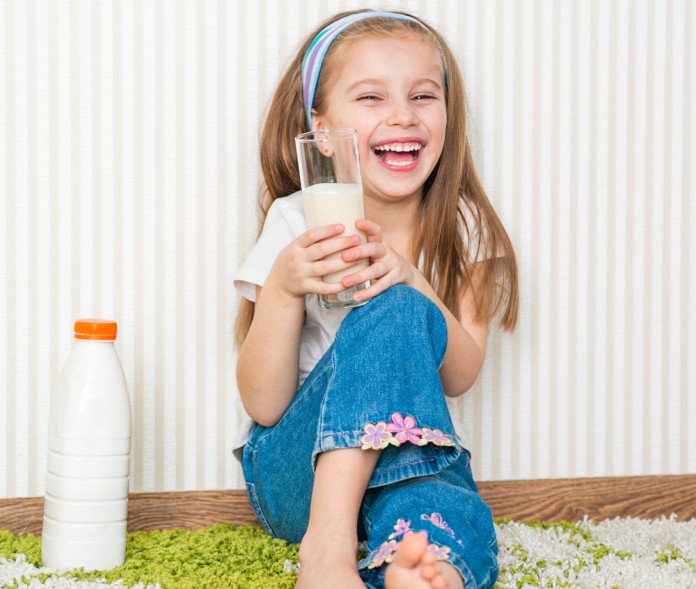 Tips Mengatasi Balita yang Susah Minum Susu