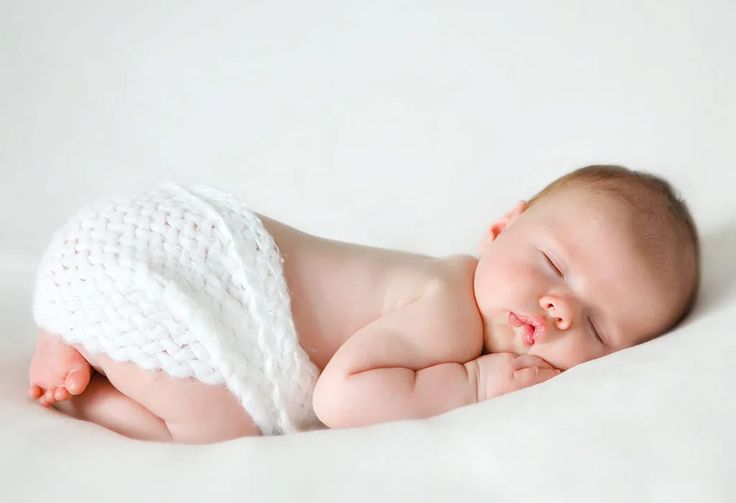 5 Kebiasaan Bayi Baru Lahir dan Cara Mengatasinya