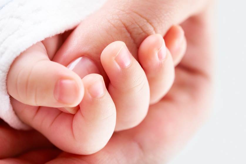 Tips Potong Kuku Bayi Dengan Aman