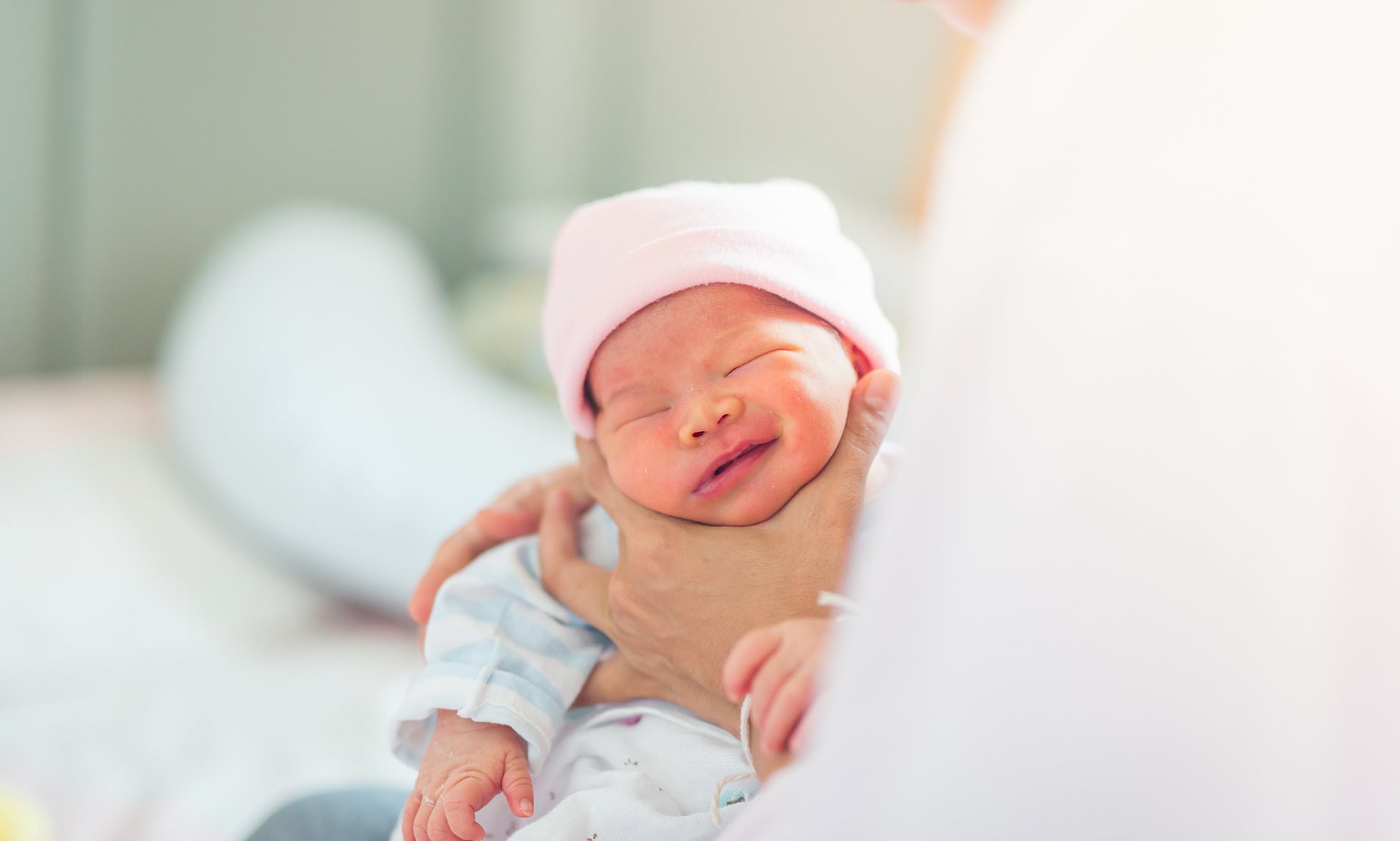 Penyebab Utama Cegukan Pada Bayi