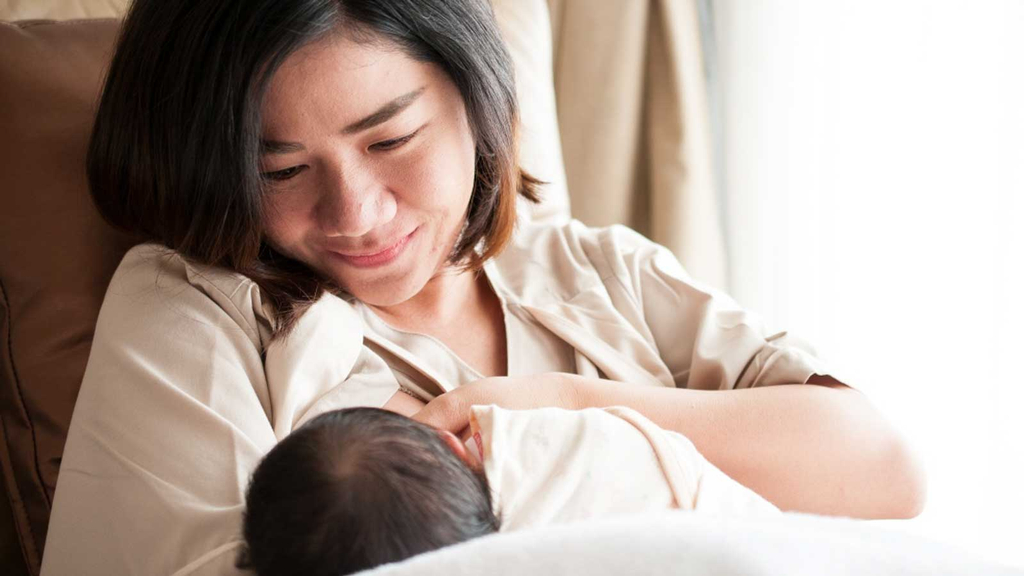 Mengenal Cluster Feeding, Kondisi Bayi Lebih Sering Menyusu dari Biasanya