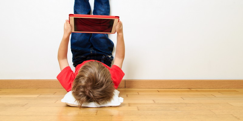 Gangguan Mata Anak Karena Kelamaan Main Gadget