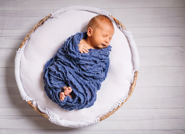 Mom, Ini Cara Mengatasi Bayi Baru Lahir Begadang Semalaman