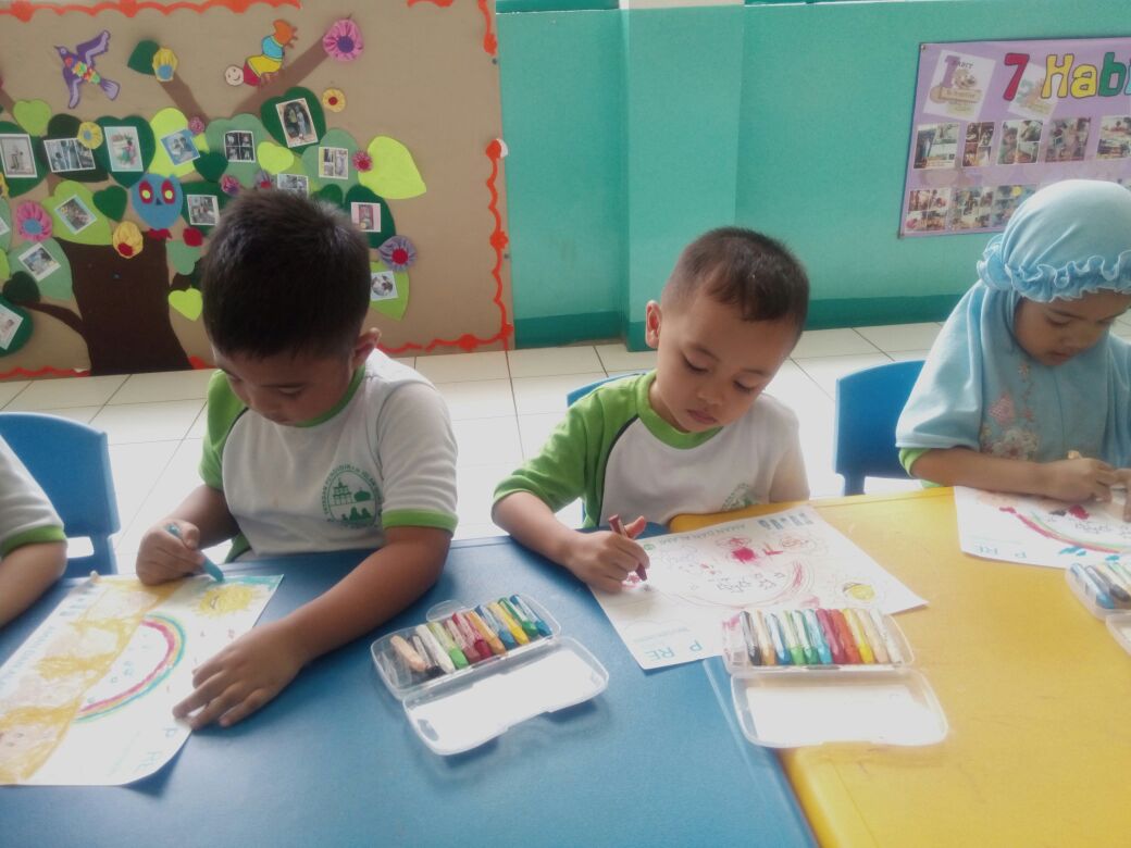 LOMBA MEWARNAI — foto 3